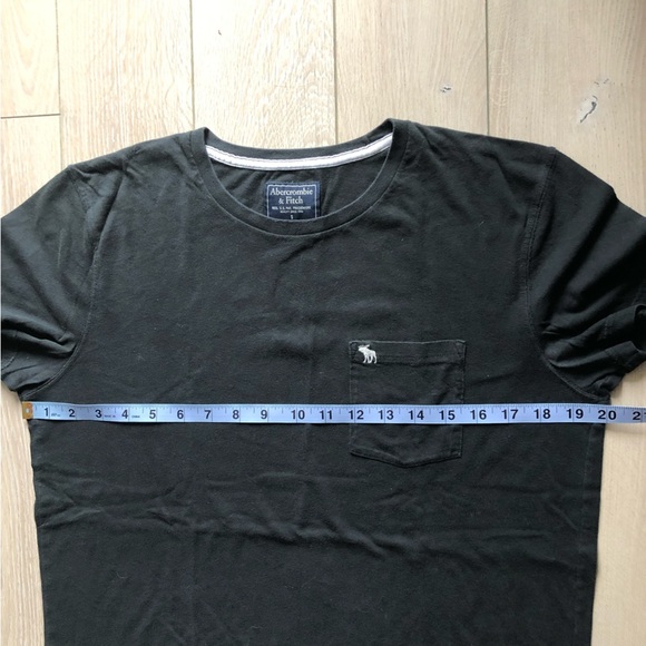 Abercrombie & Fitch Logo Embroidered Pocket T Shirt in Black Men’s Size S - Picture 7 of 8